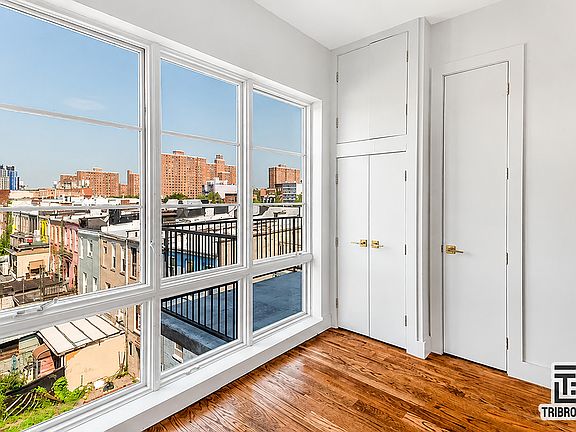 3rd image of 133 Brown Pl #403