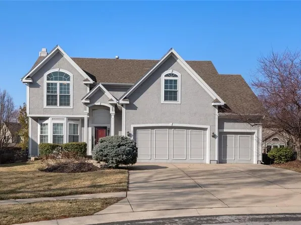 22111 W 57th Ter, Shawnee, KS 66226