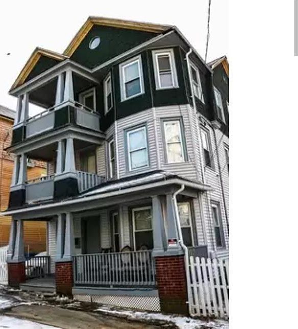 1st image of 22 Albert Pl #3