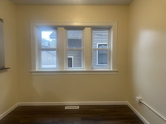 4th image of 1319 Charles St APT 3