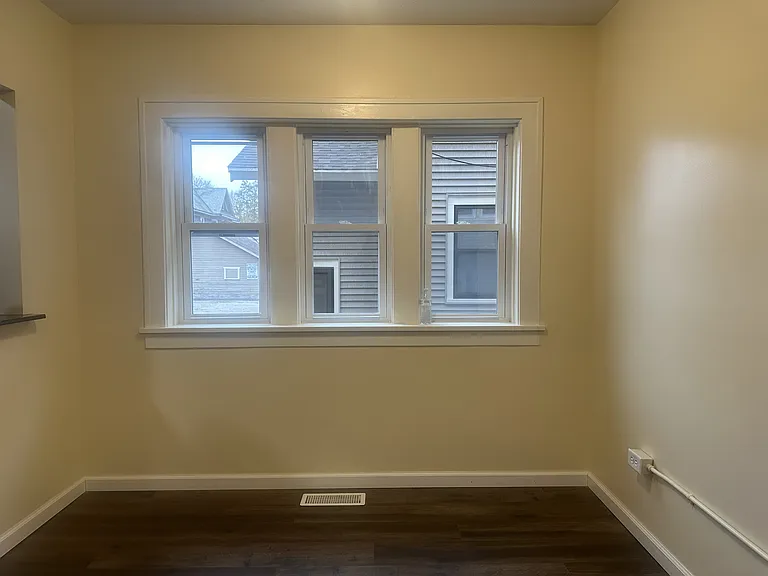 1319 Charles St #3 — Photo 4