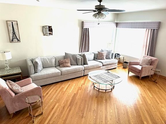 3rd image of 631 Longford Dr
