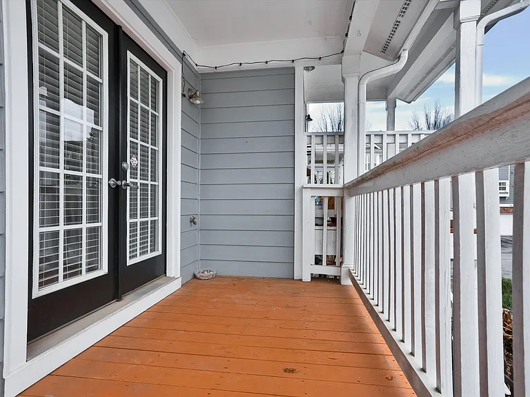 324 Carlyle Park Dr #1 — Photo 4