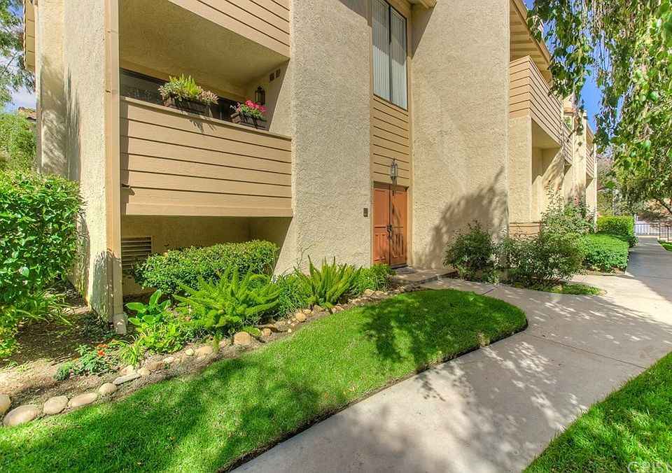 1st image of 26327 W Plata Ln