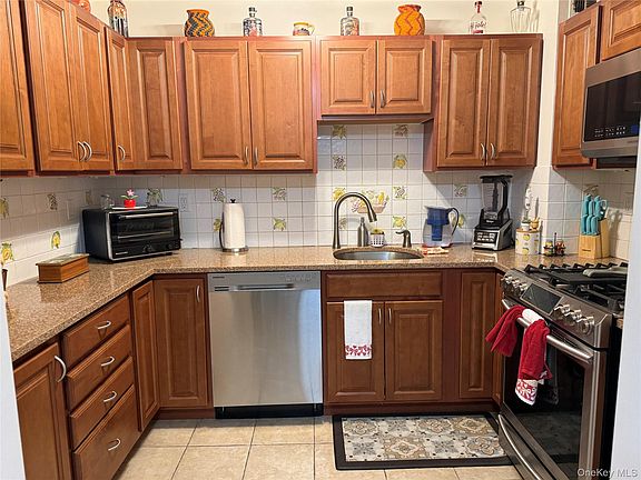 4th image of 177 E HARTSDALE AVENUE #2U