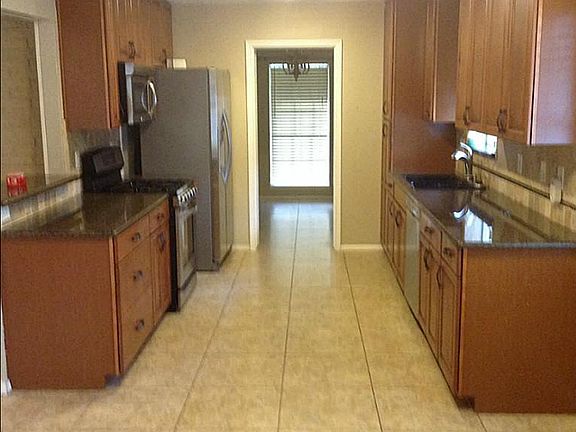 5th image of 6610 Cypress Point Dr