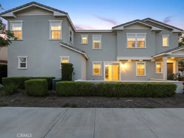 6101 Snapdragon St, Corona, CA 92880