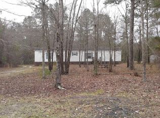 145 Copperhead Ln, Burgaw, NC 28425