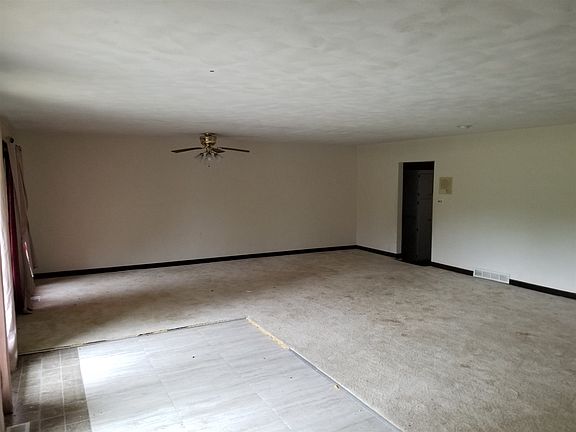 3rd image of 2541 N Old 41