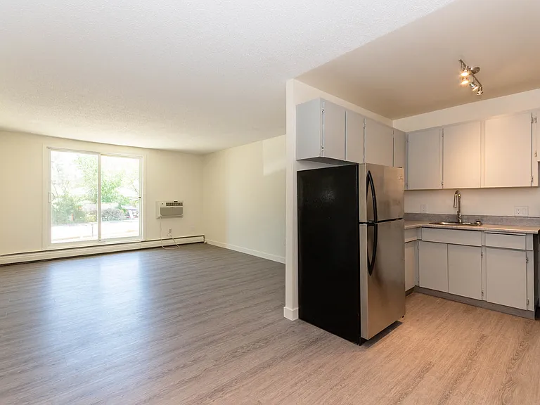 191 Rink Ave — Photo 7