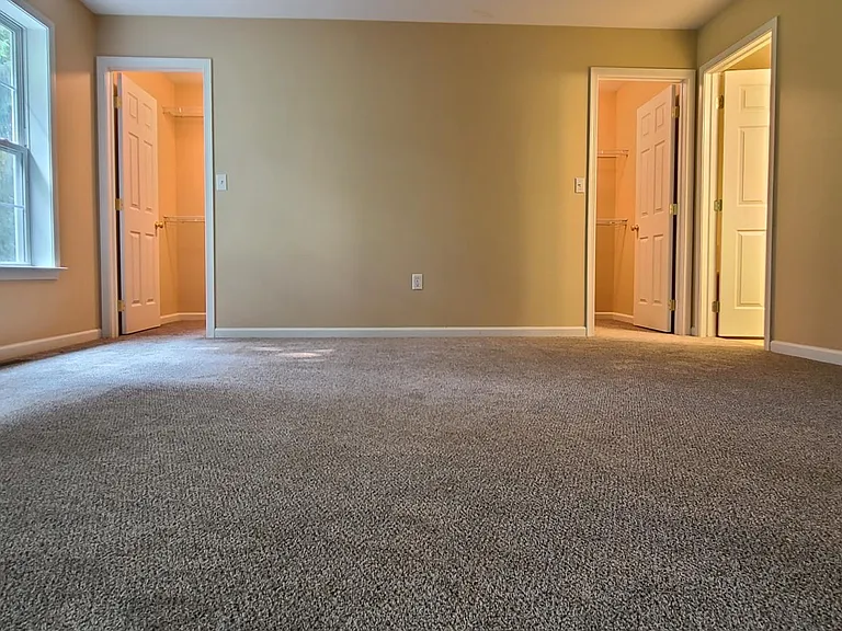 4160 Roth Farm Village Cir — Photo 2