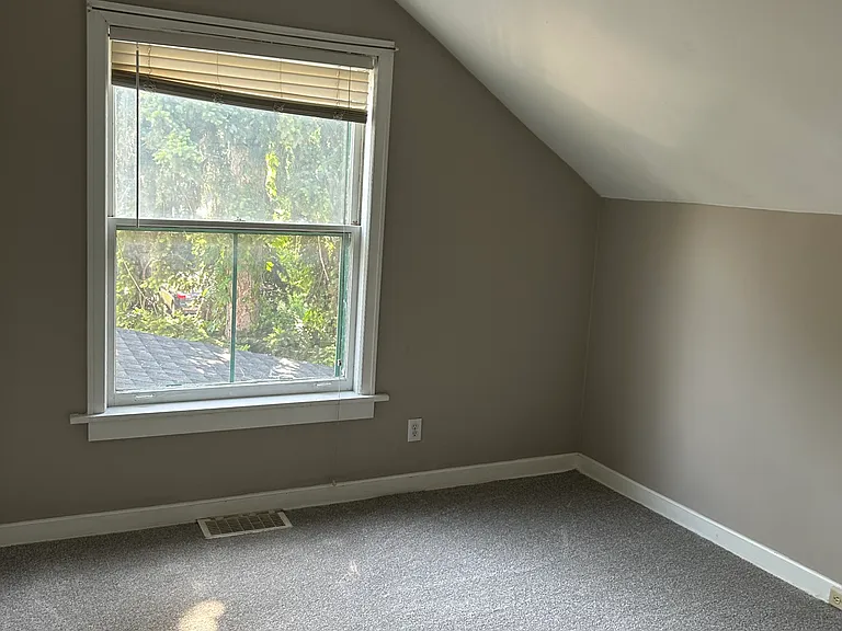 630 Buchanan St NE #2 — Photo 10