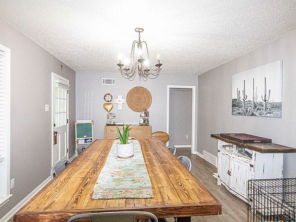 2nd image of 6938 Ash Hill Ln