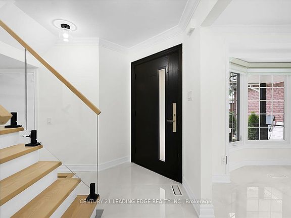 3rd image of 41 Graybark Cres