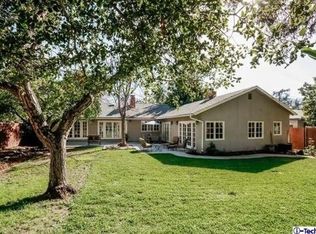 965 New York Dr, Altadena, CA 91001