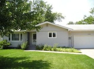 1704 Virginia Dr, Grand Island, NE 68803