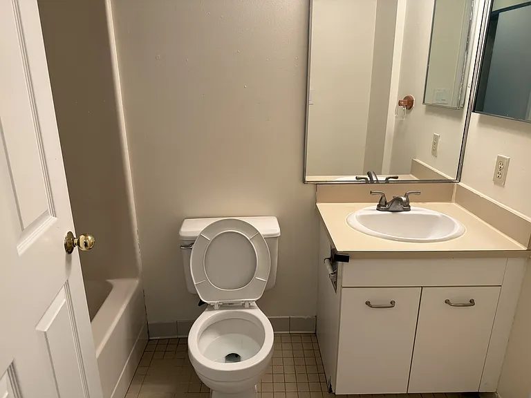 369 Franklin St #24 — Photo 6