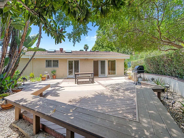 5075 San Joaquin Dr — Photo 8