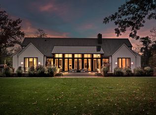 2064 Norfork Rd, Northfield, IL 60093