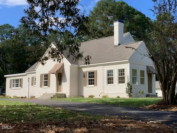 706 W Front St, Lillington, NC 27546