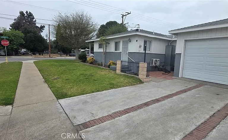 7815 Mango Ave — Photo 14