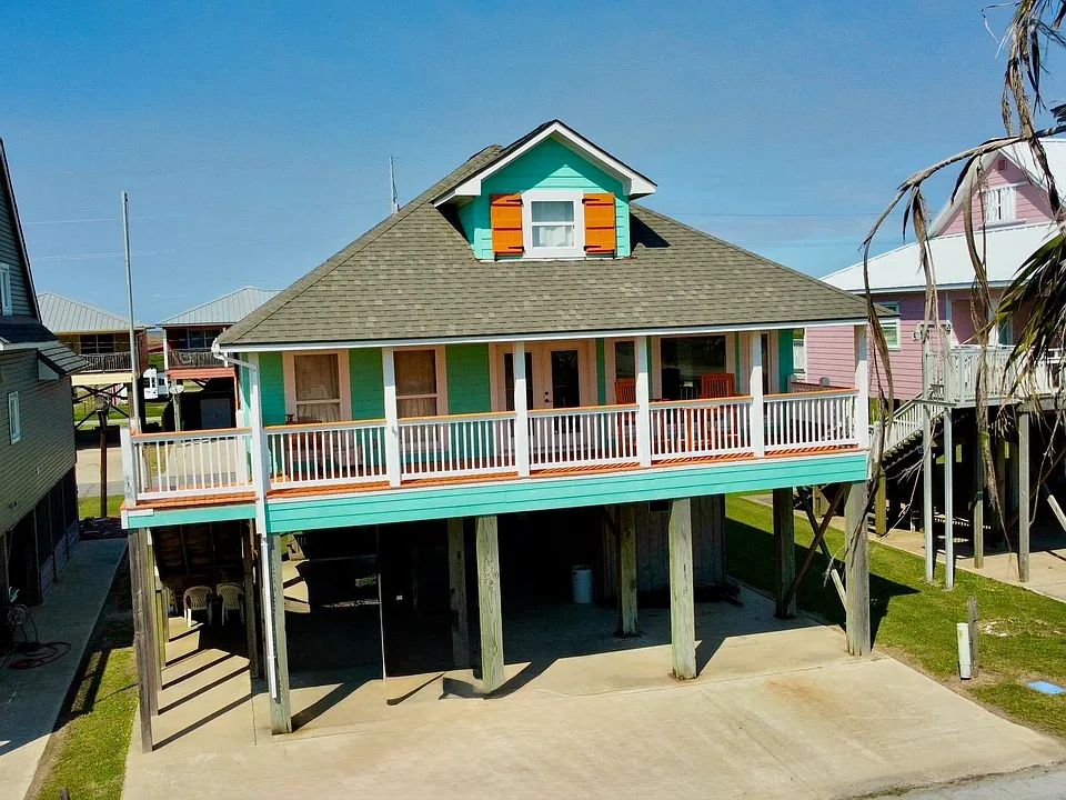 2310 Teal St