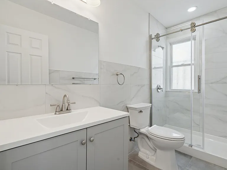 146 Nassau St #33 — Photo 2