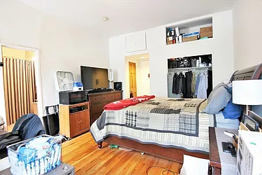 Rented by JK Dansar Corp