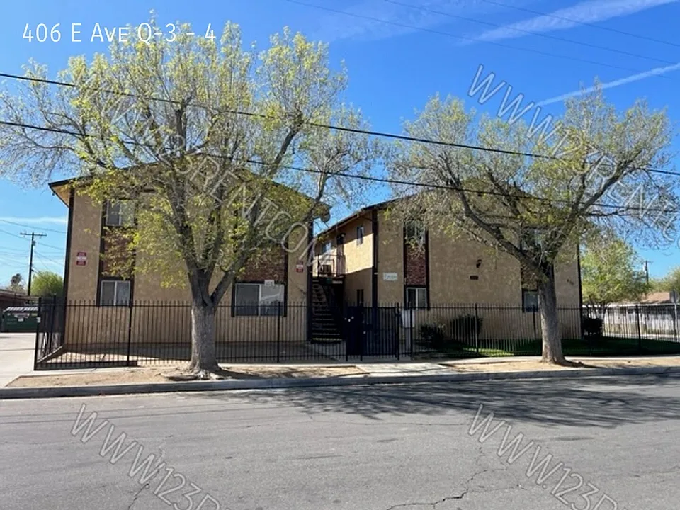 406 E Avenue Q #3-4