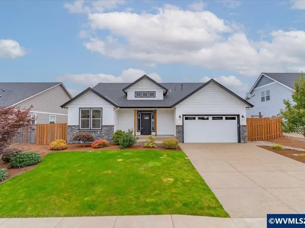 521 NE Aspen St, Sublimity, OR 97385