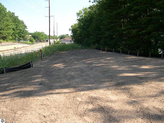 4th image of 1589 Edgewater Rdg Lot 7