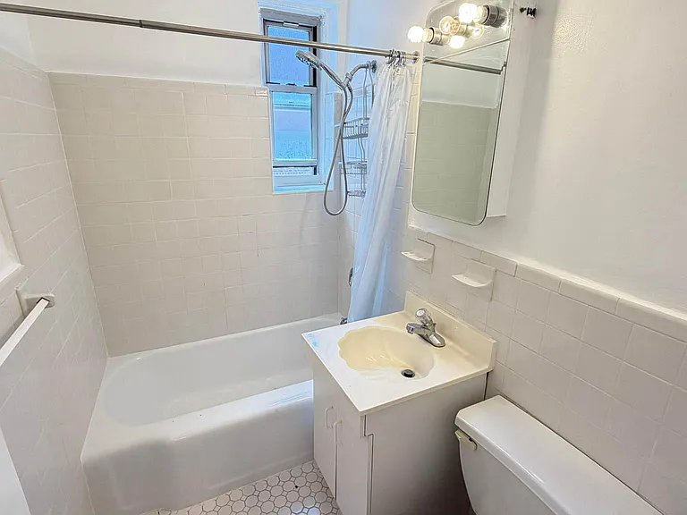 105-24 63rd Dr #5L — Photo 22