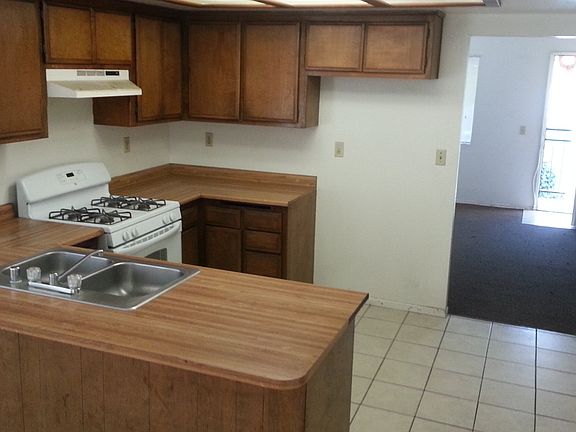 3rd image of 509 W Limited St APT D
