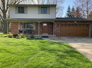 3311 Horrell Ct, Fenton, MI 48430