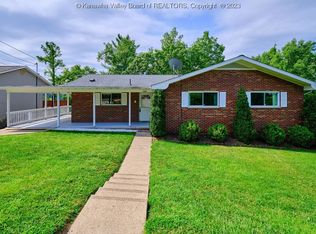 1820 Rosewood Rd, Charleston, WV 25314