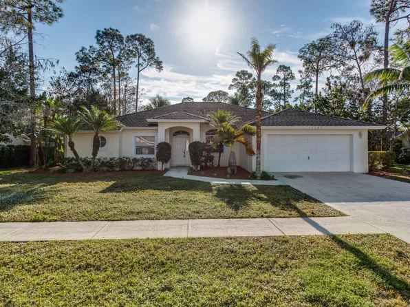 14185 Greentree Dr, Wellington, FL 33414