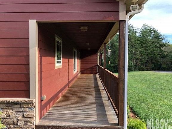 4th image of 4470 Yadkin View Dr