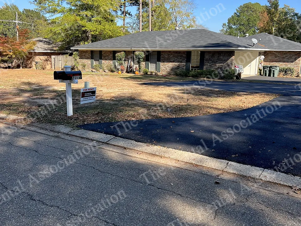 2314 Lily Dr