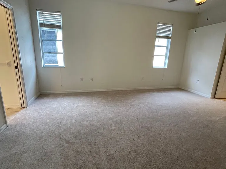 870 Greystone Ln — Photo 19