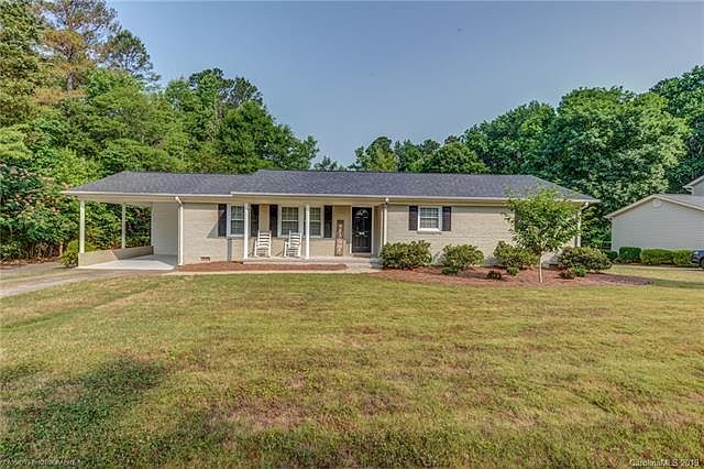 1st image of 858 Belaire Dr