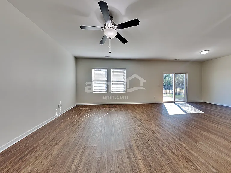 220 Orion Way — Photo 6