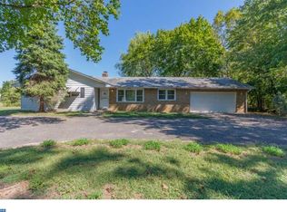 327 S 1st Rd, Hammonton, NJ 08037