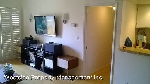 4th image of 12321 Ocean Park Ave #18