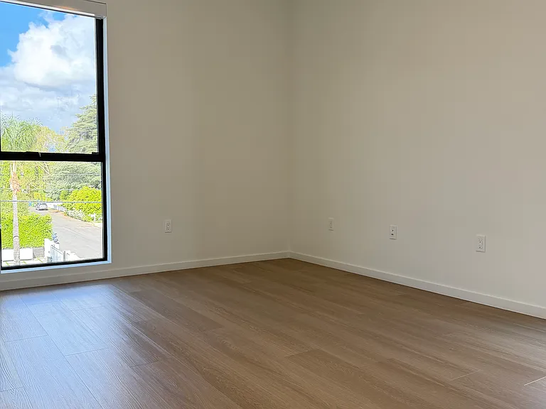 5119 Colfax Ave #301 — Photo 15