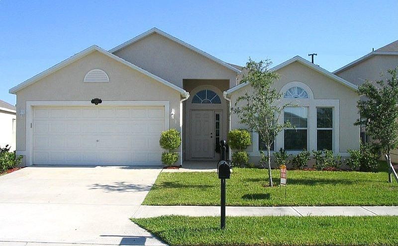 1st image of 4416 Four Lakes Dr