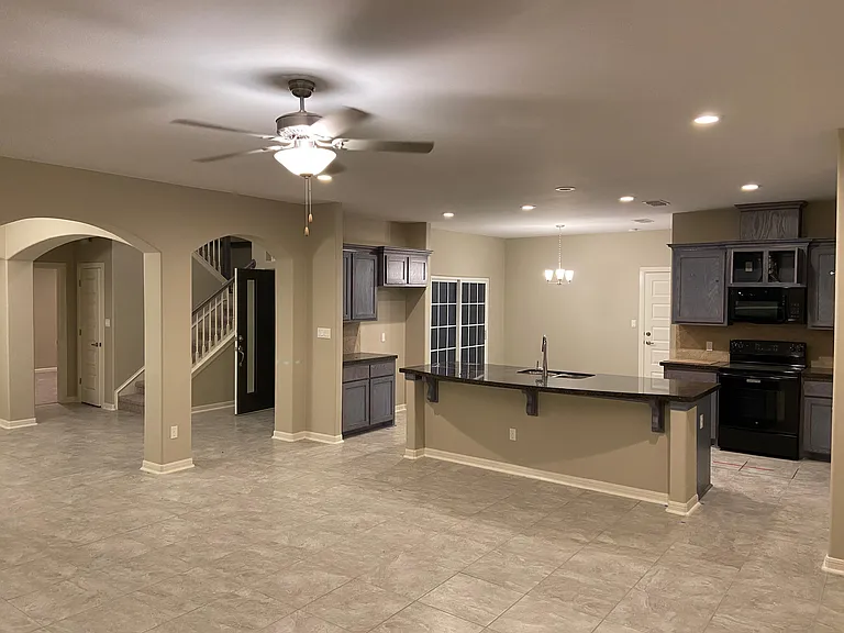 1902 Sparrow Ln — Photo 5