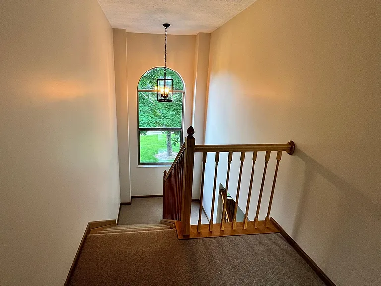 758 N Starr Dr — Photo 21