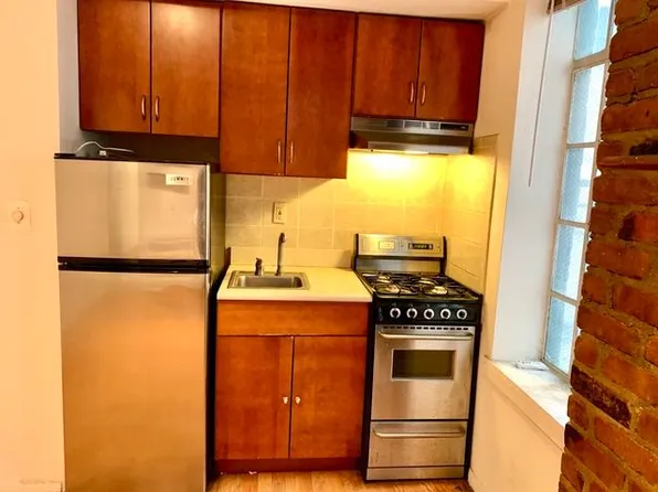 237 E 79th St APT 2D, New York, NY 10075