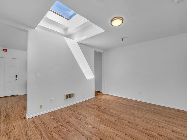 2602 6th Ave #2 — Photo 11