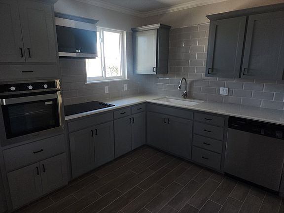 5th image of 2756 Harvard Ave